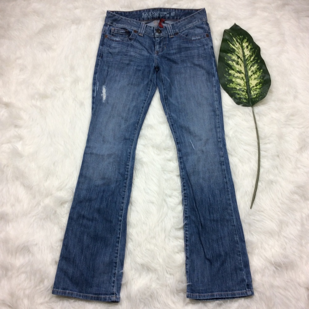 Guess Distressed Daredevil Bootcut Jeans size 29
